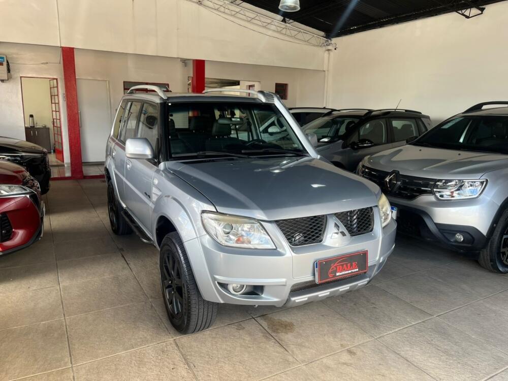 Mitsubishi Pajero TR4
