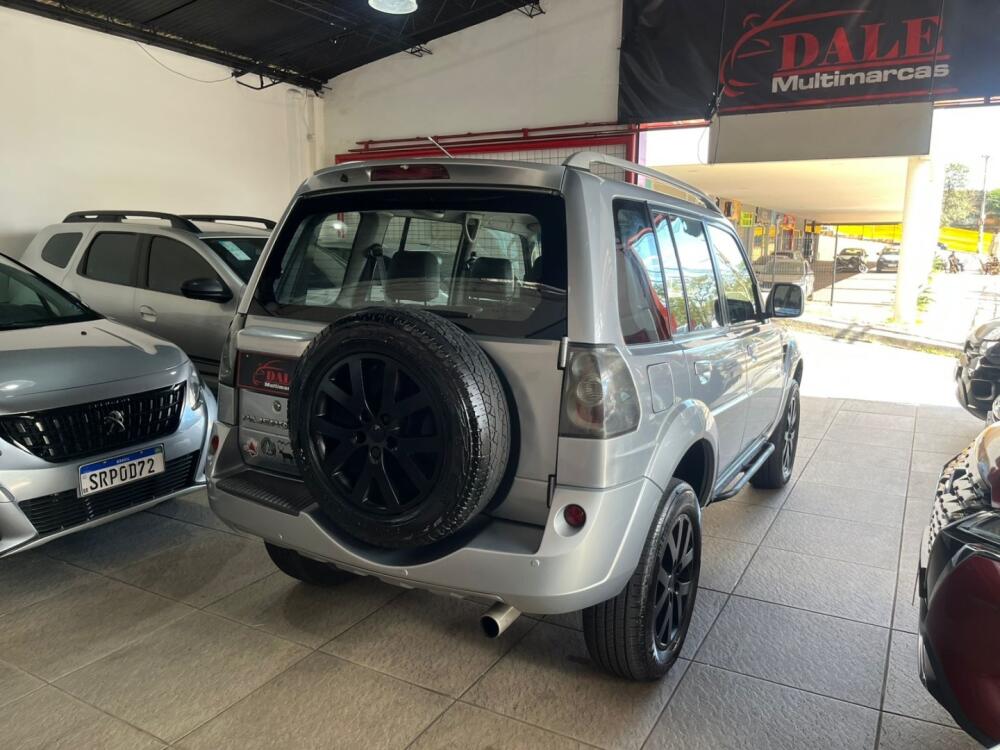 Mitsubishi Pajero TR4