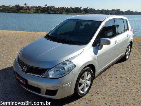 Nissan Tiida Nissan Tiida