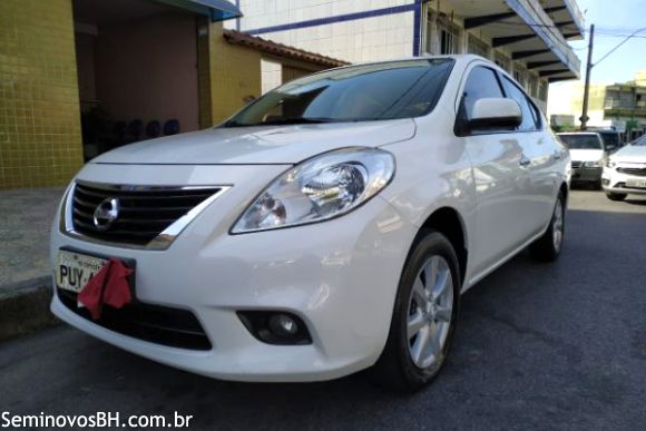 Nissan Versa Nissan Versa