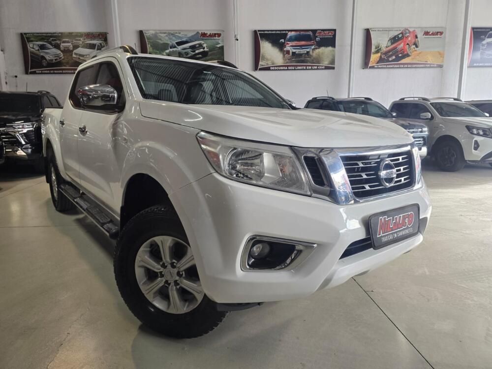 Nissan Frontier 2.3 16V TURBO DIESEL SE CD 4X4 AUTOMÁTICO 2017