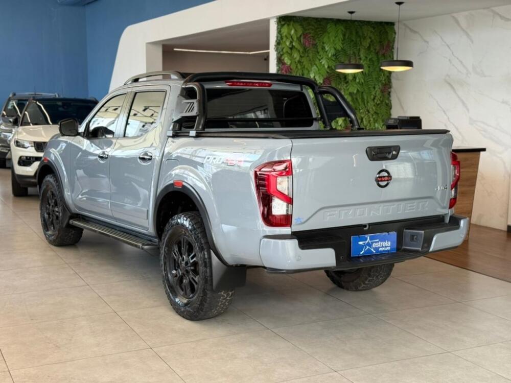 Nissan Frontier