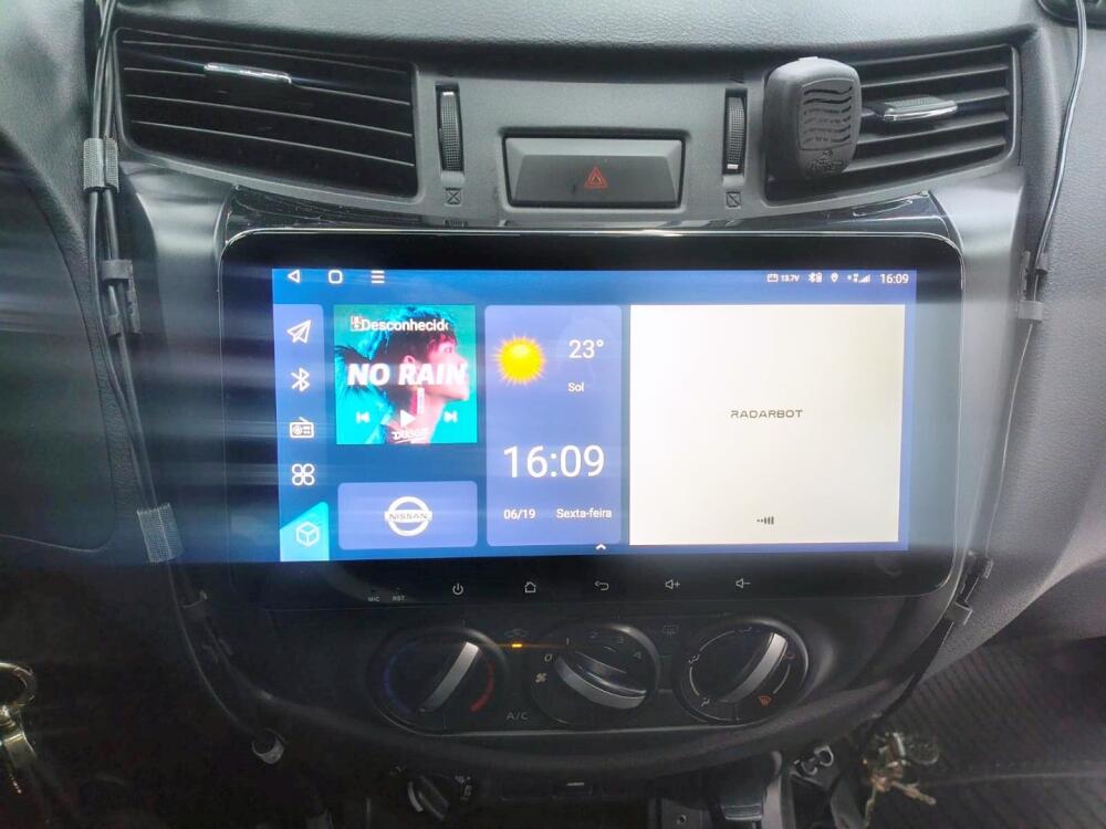 Nissan Frontier