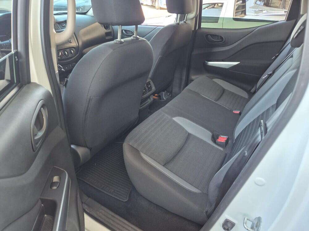Nissan Frontier