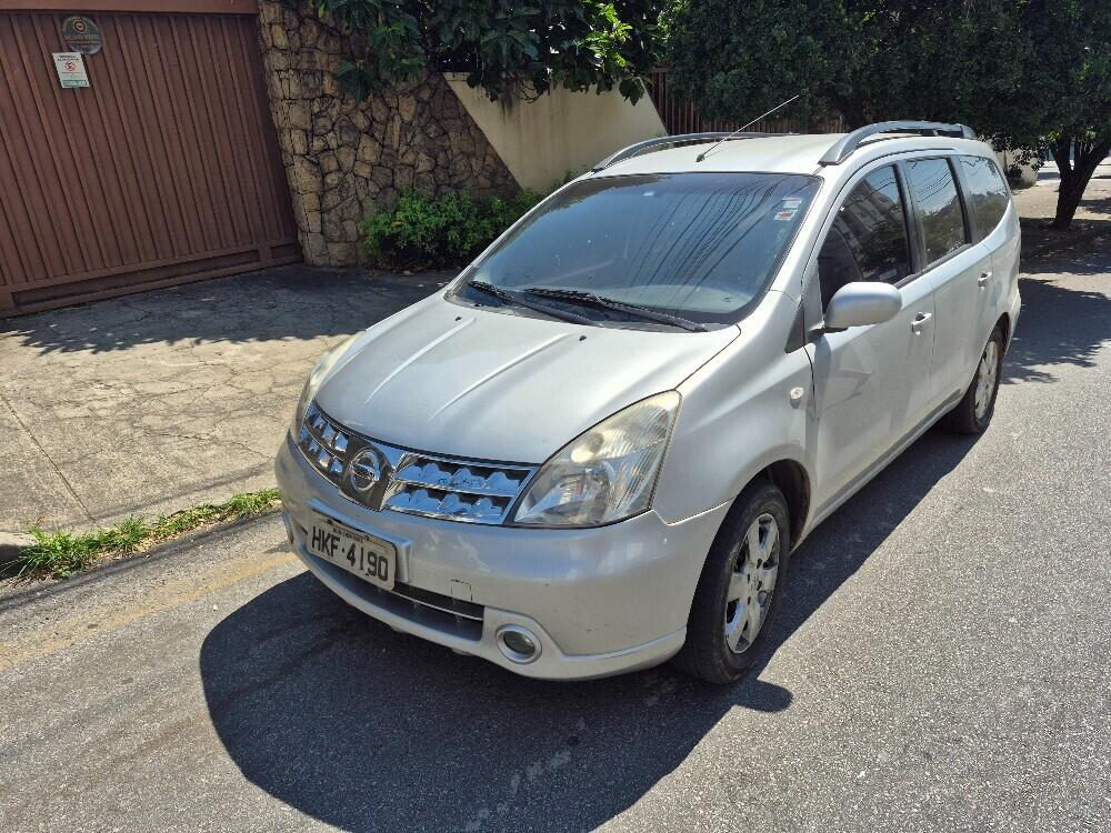 Nissan Grand Livina