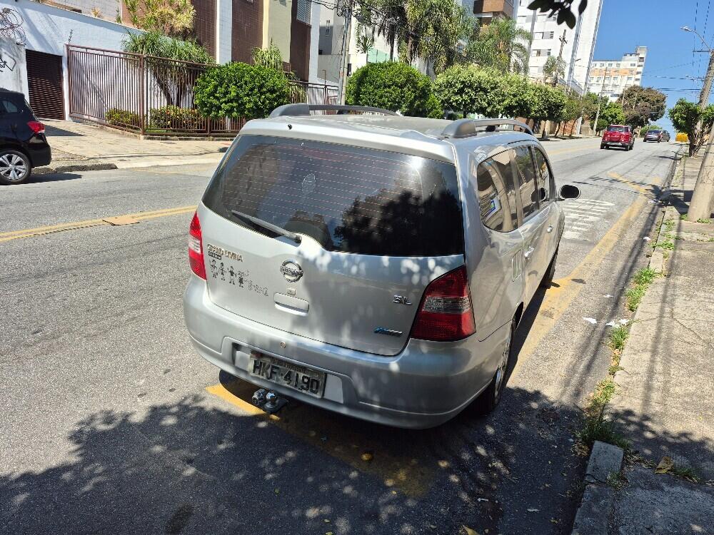 Nissan Grand Livina