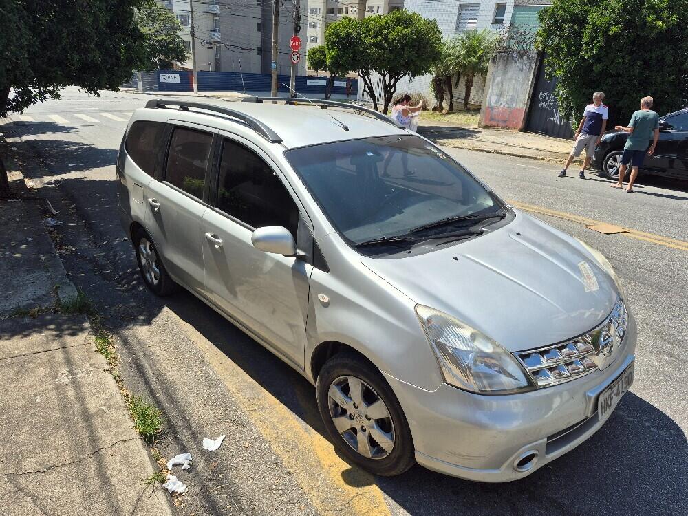 Nissan Grand Livina