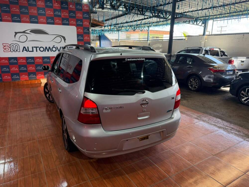 Nissan Grand Livina