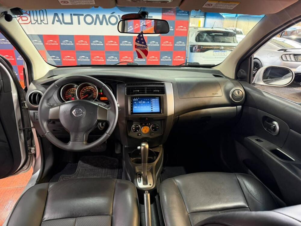 Nissan Grand Livina
