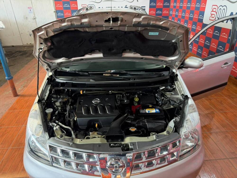 Nissan Grand Livina