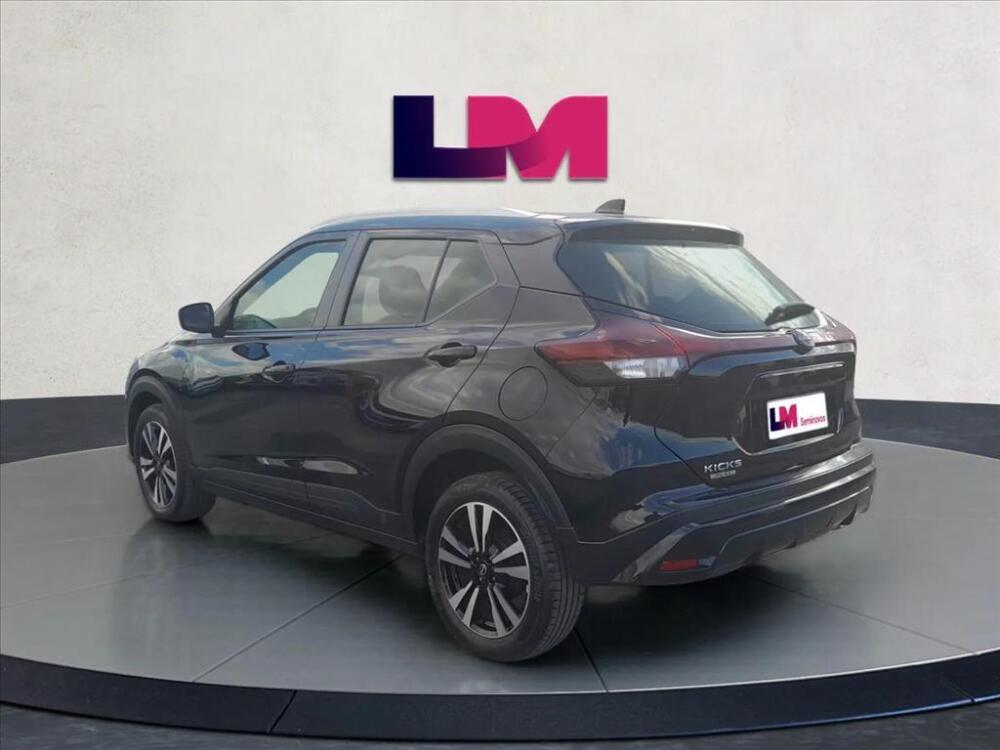 Nissan Kicks Play