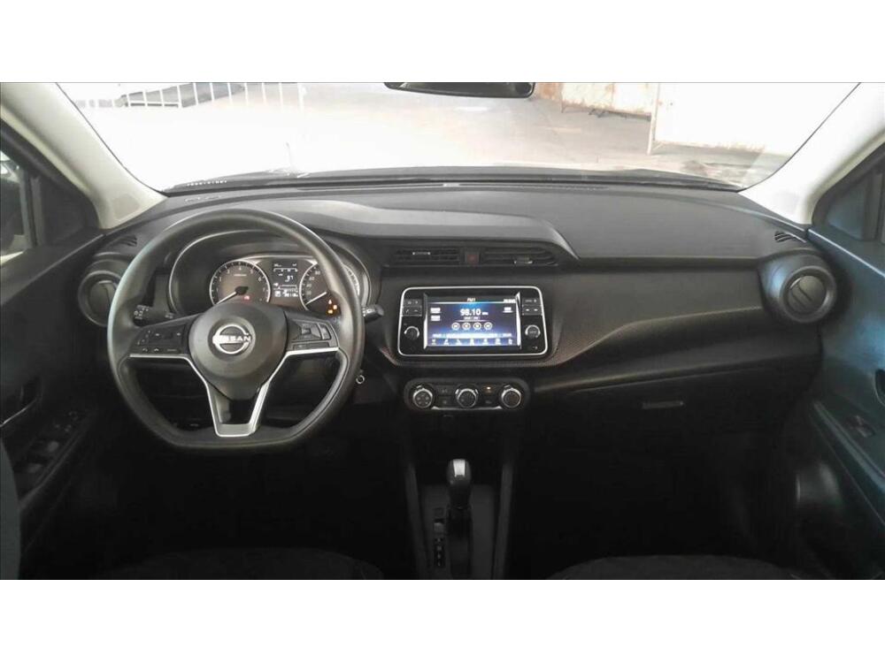 Nissan Kicks Play