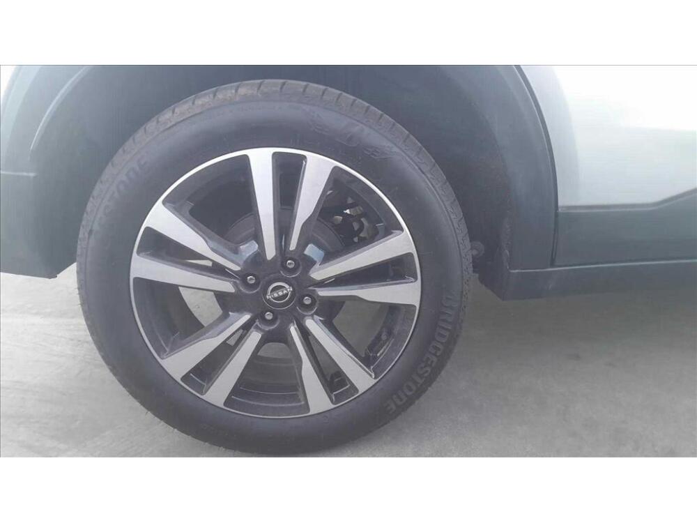 Nissan Kicks Play
