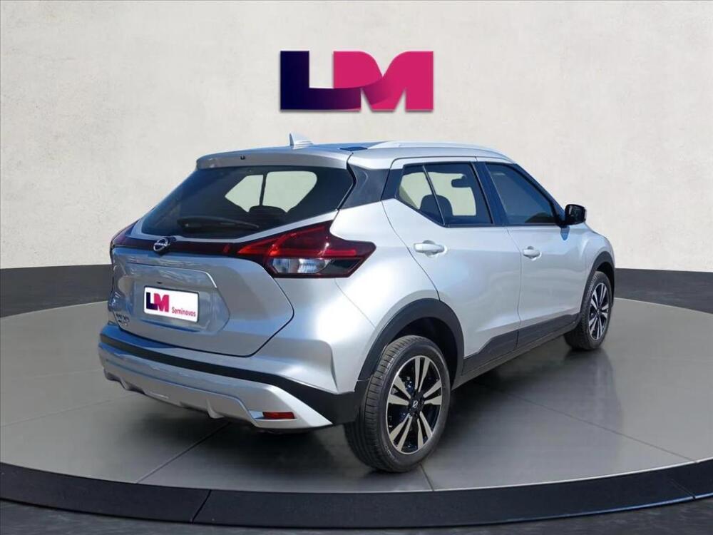 Nissan Kicks Play