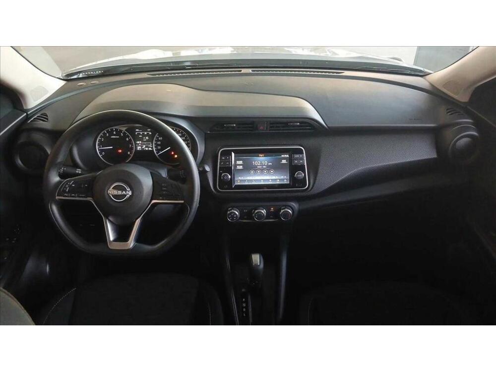 Nissan Kicks Play