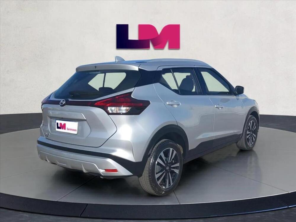 Nissan Kicks Play