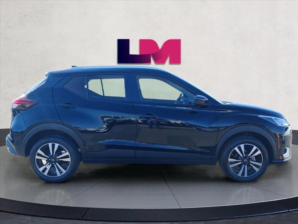 Nissan Kicks Play