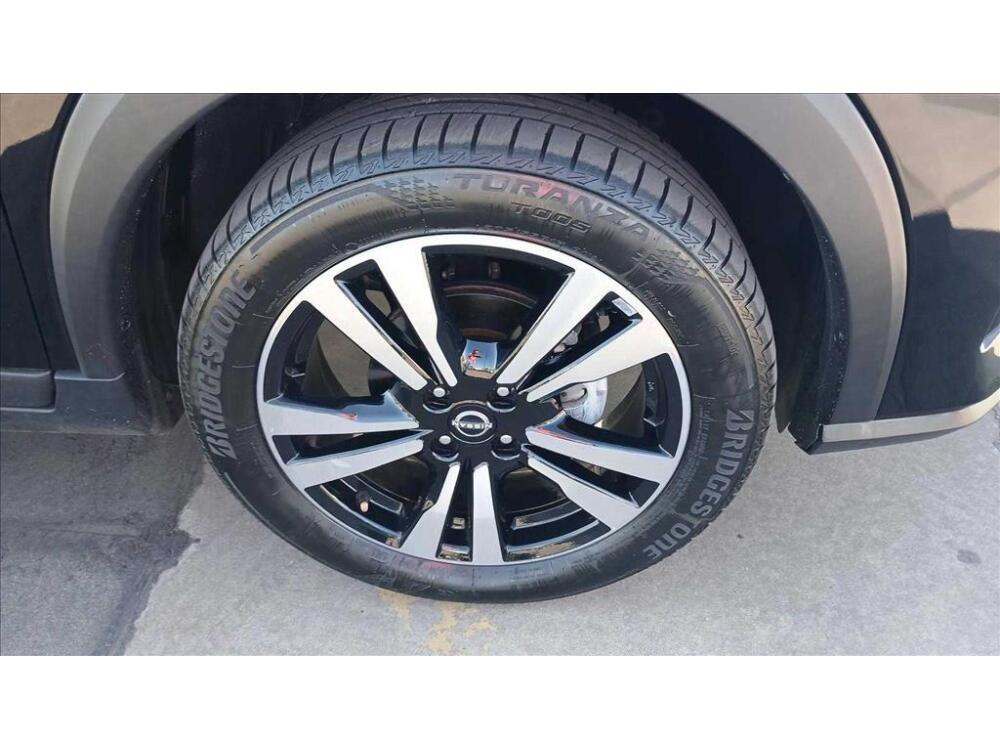 Nissan Kicks Play