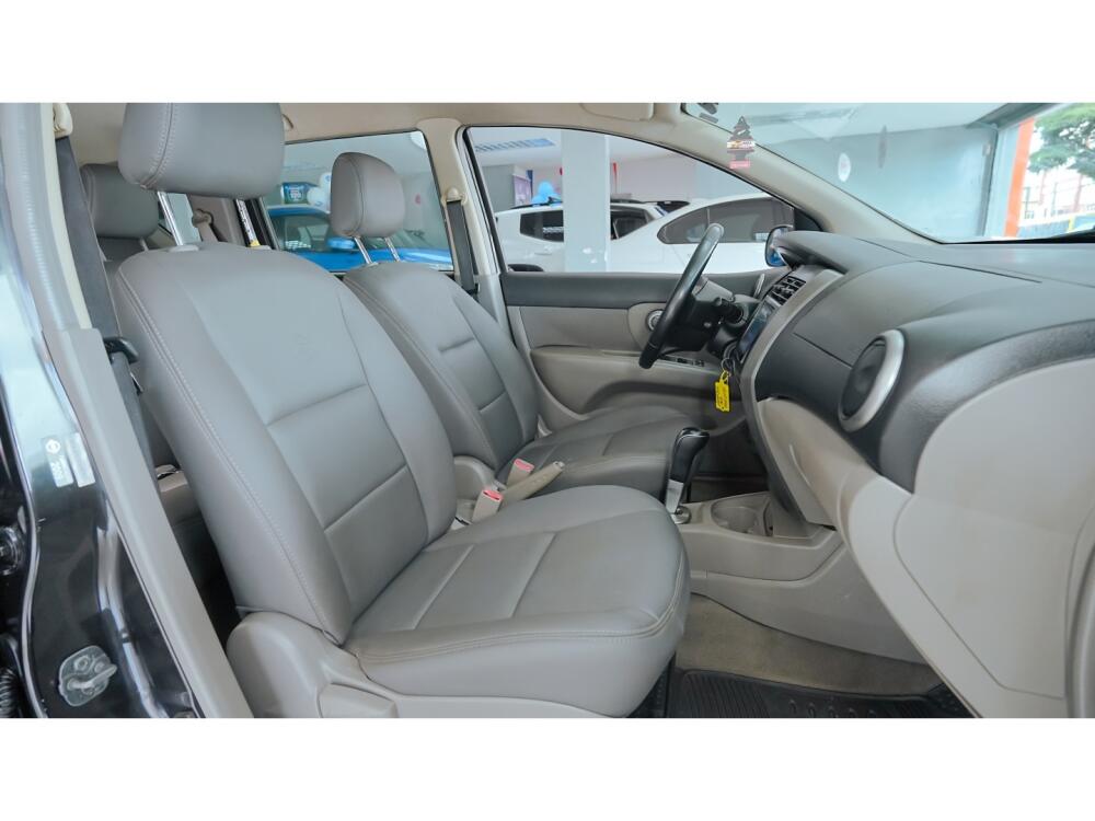 Nissan Livina