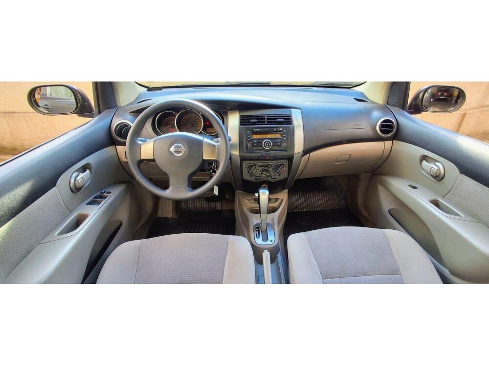Nissan Livina