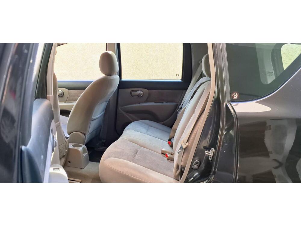 Nissan Livina