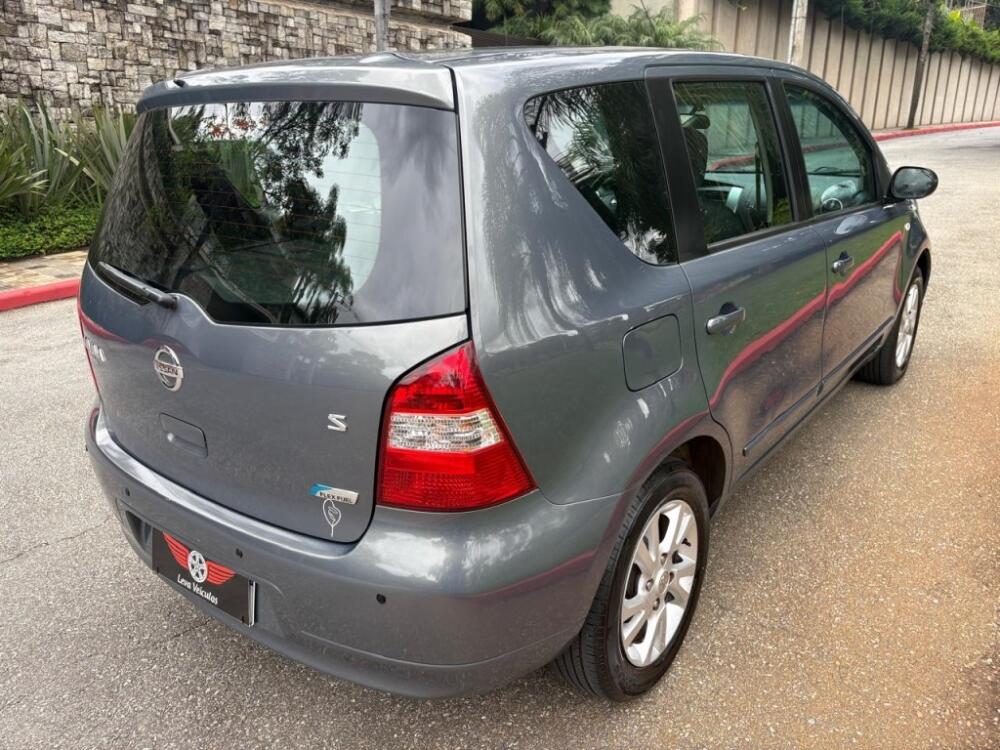 Nissan Livina