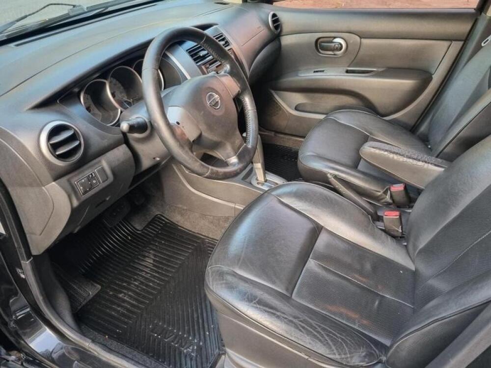 Nissan Livina