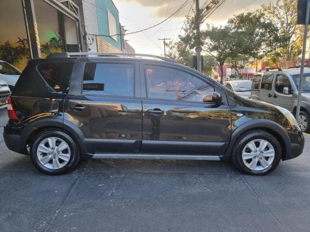 Nissan Livina