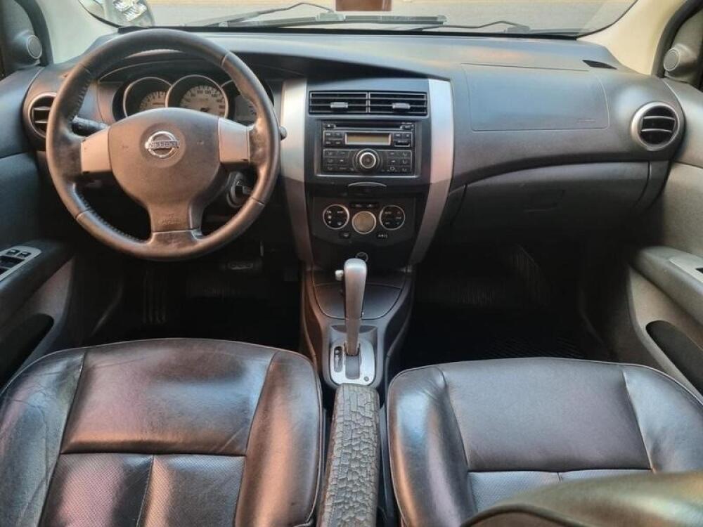 Nissan Livina