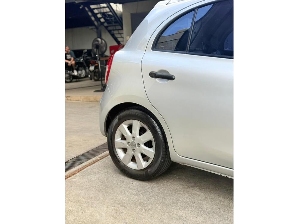 Nissan March