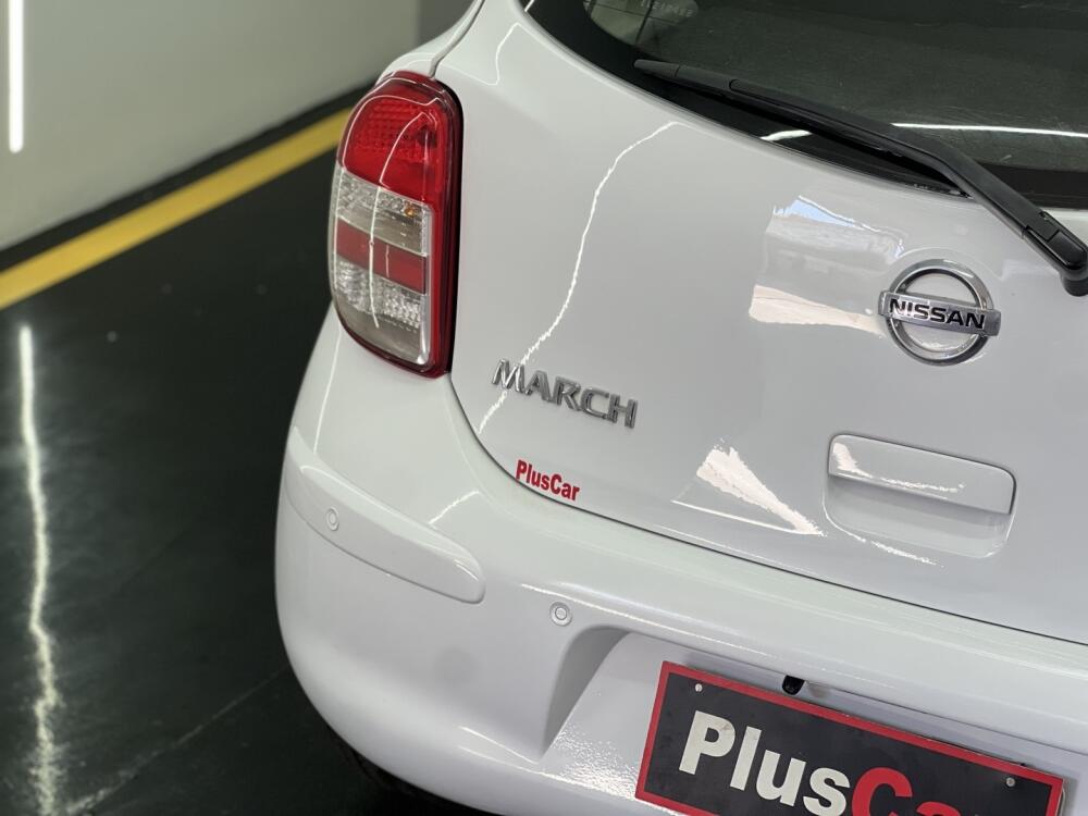 Nissan March