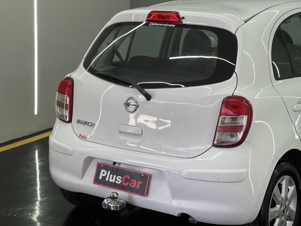 Nissan March