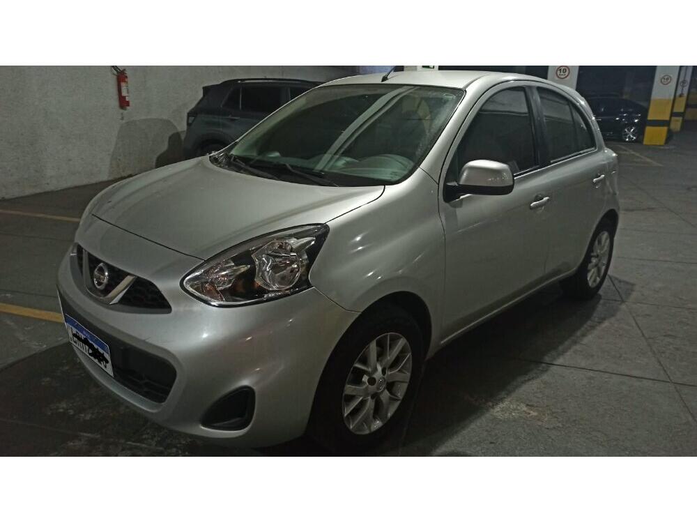 Nissan March S 1.6 16V FLEX 2014