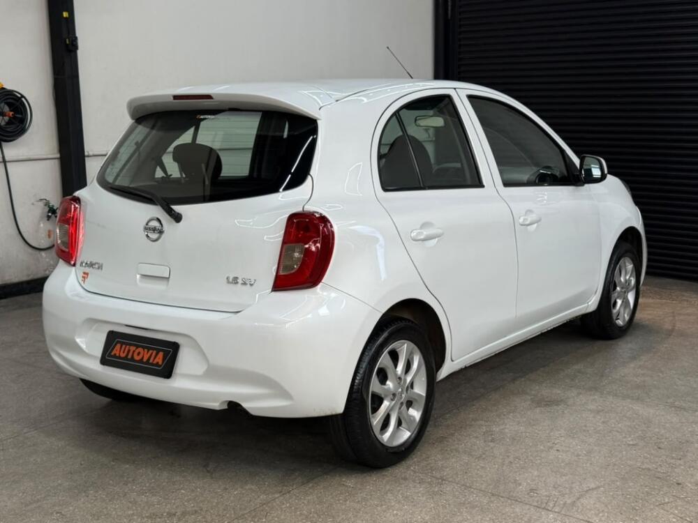 Nissan March