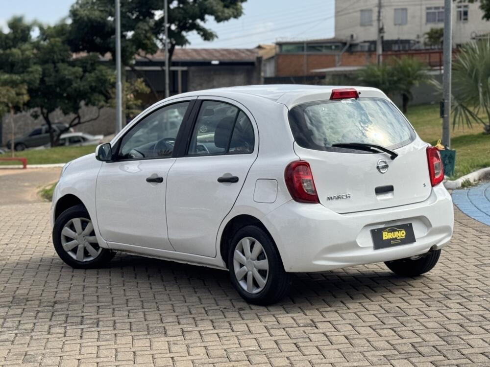 Nissan March