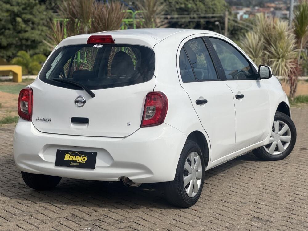 Nissan March