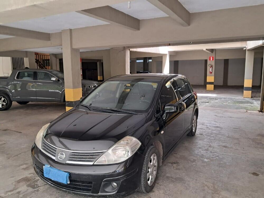 Nissan Tiida Hatch