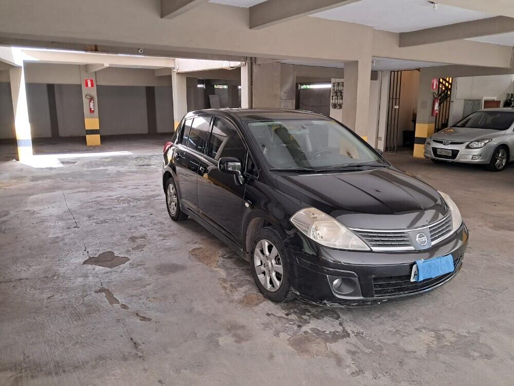 Nissan Tiida Hatch