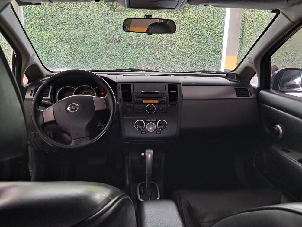 Nissan Tiida Hatch