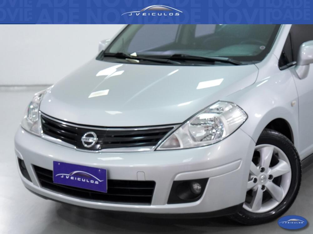 Nissan Tiida Hatch