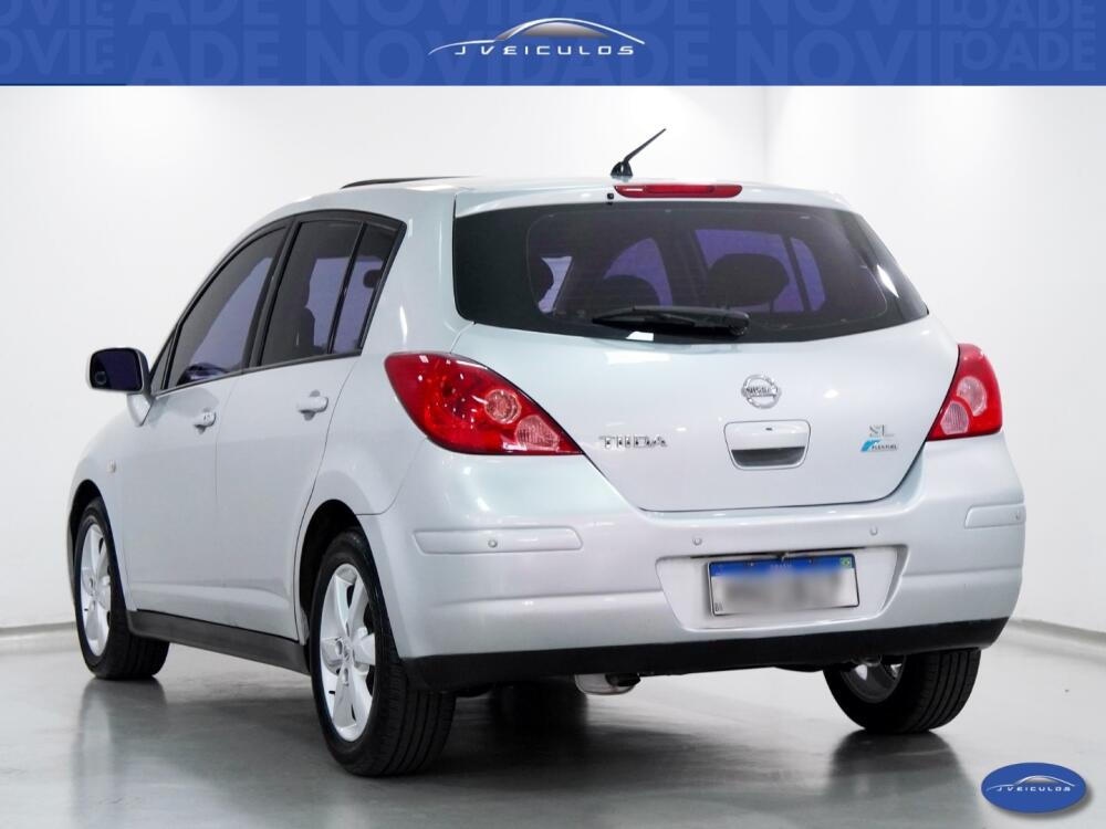 Nissan Tiida Hatch