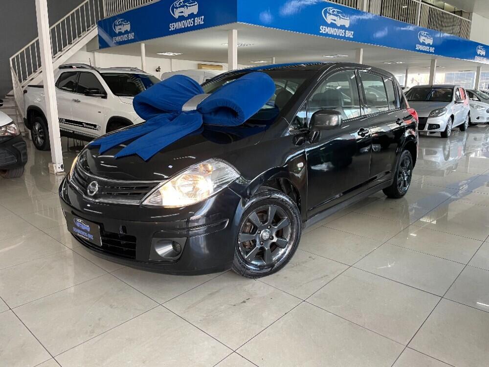 Nissan Tiida Hatch