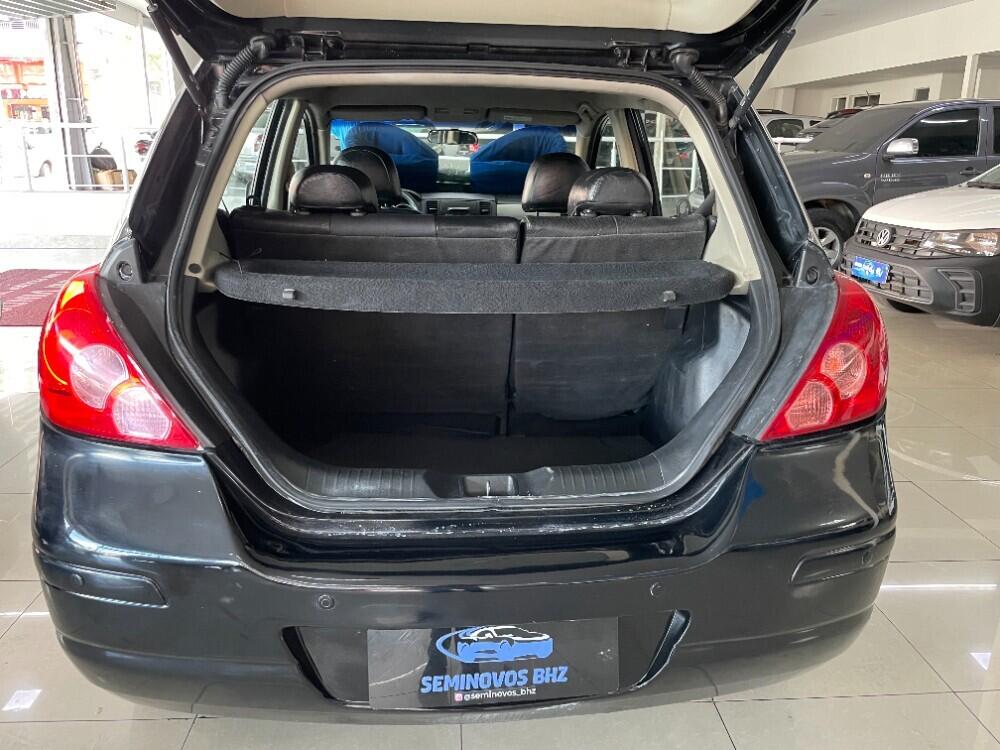 Nissan Tiida Hatch