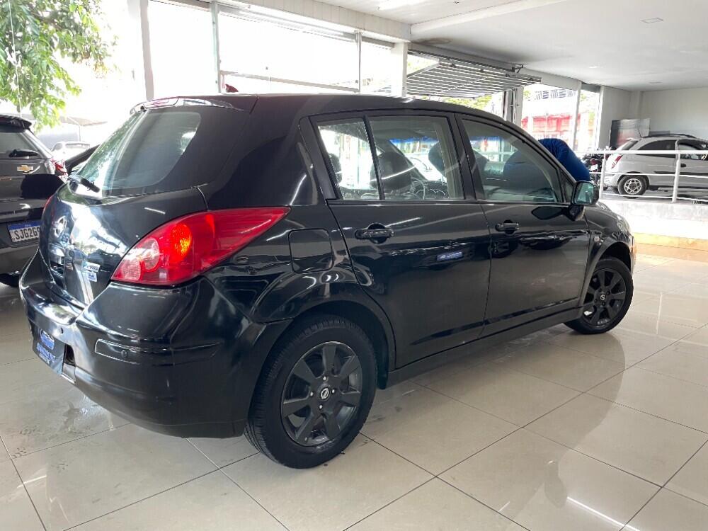 Nissan Tiida Hatch
