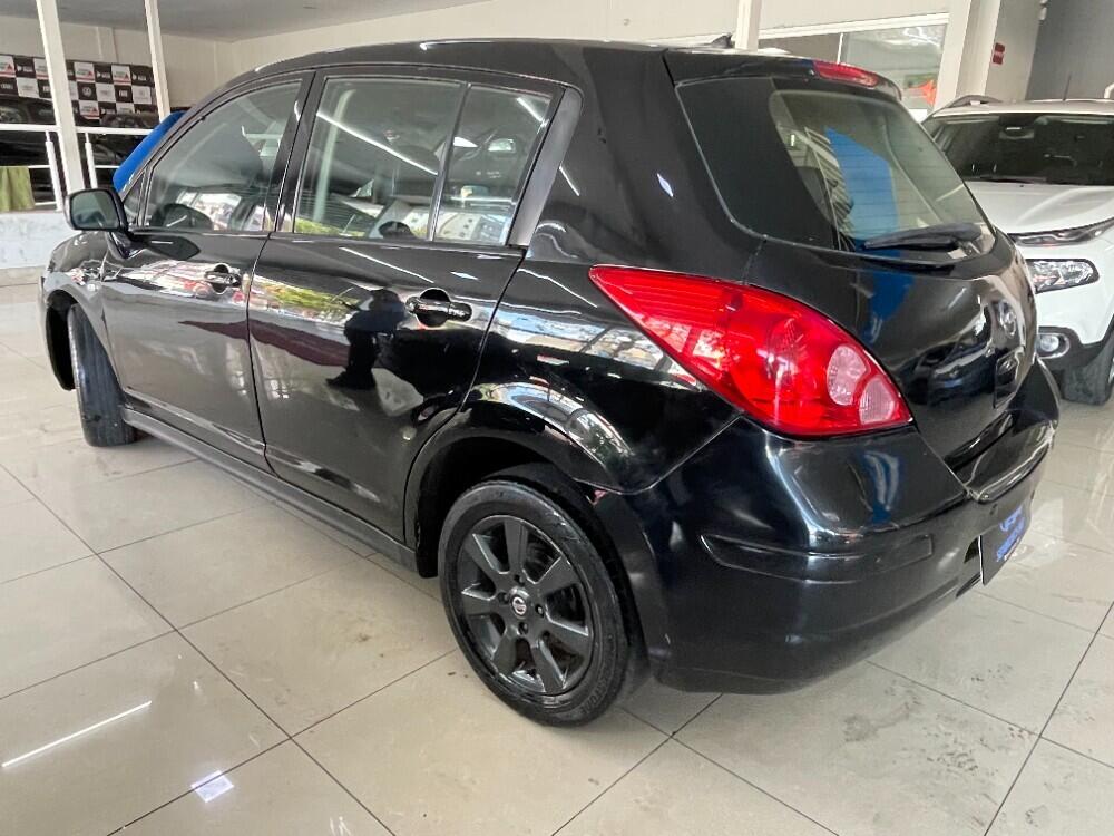 Nissan Tiida Hatch