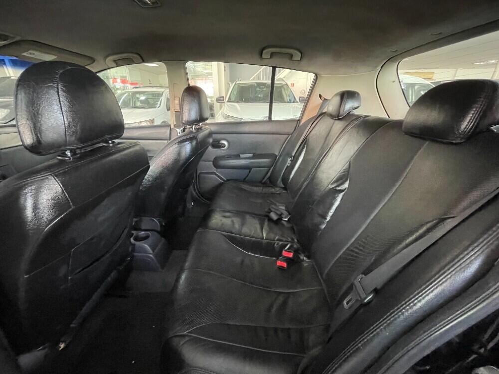 Nissan Tiida Hatch