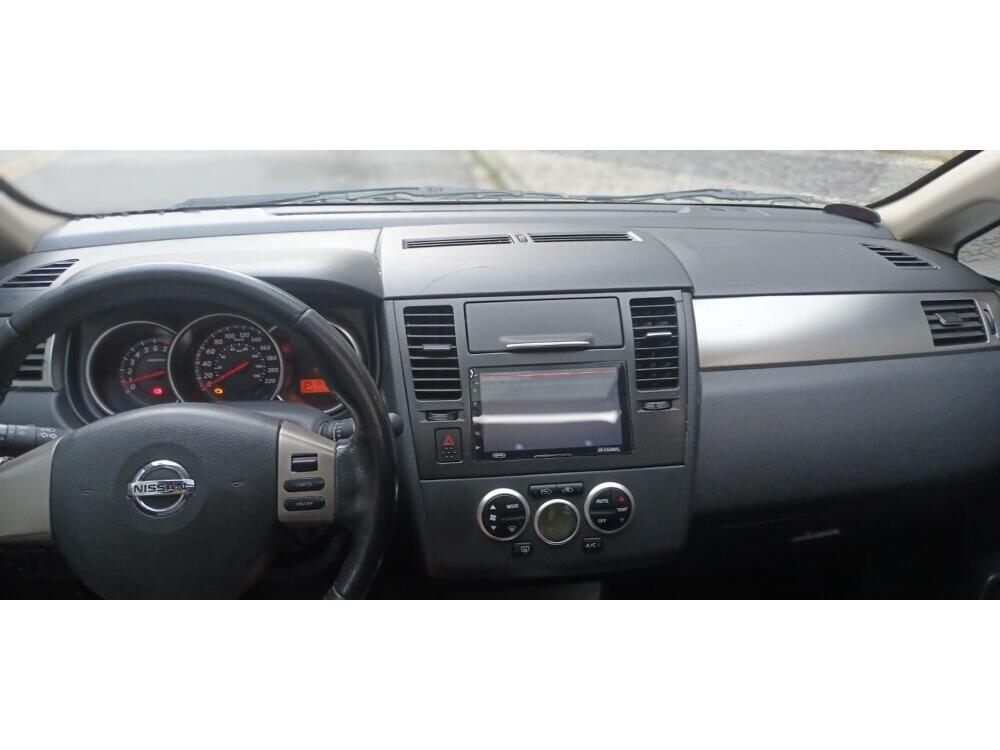 Nissan Tiida Hatch