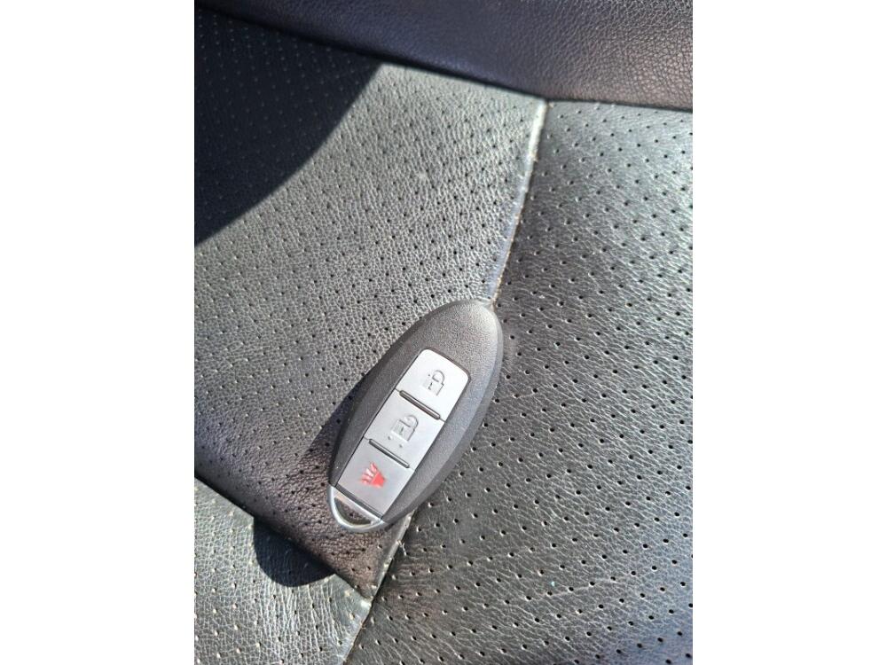 Nissan Tiida Hatch