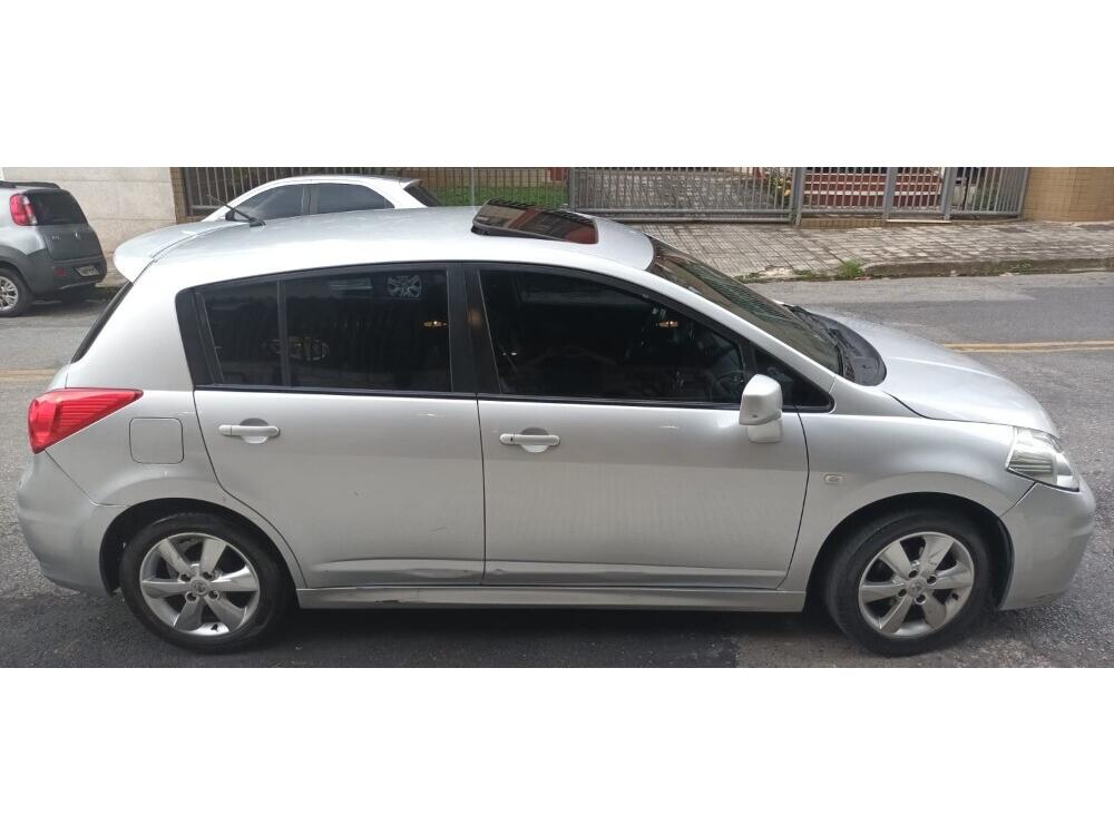 Nissan Tiida Hatch