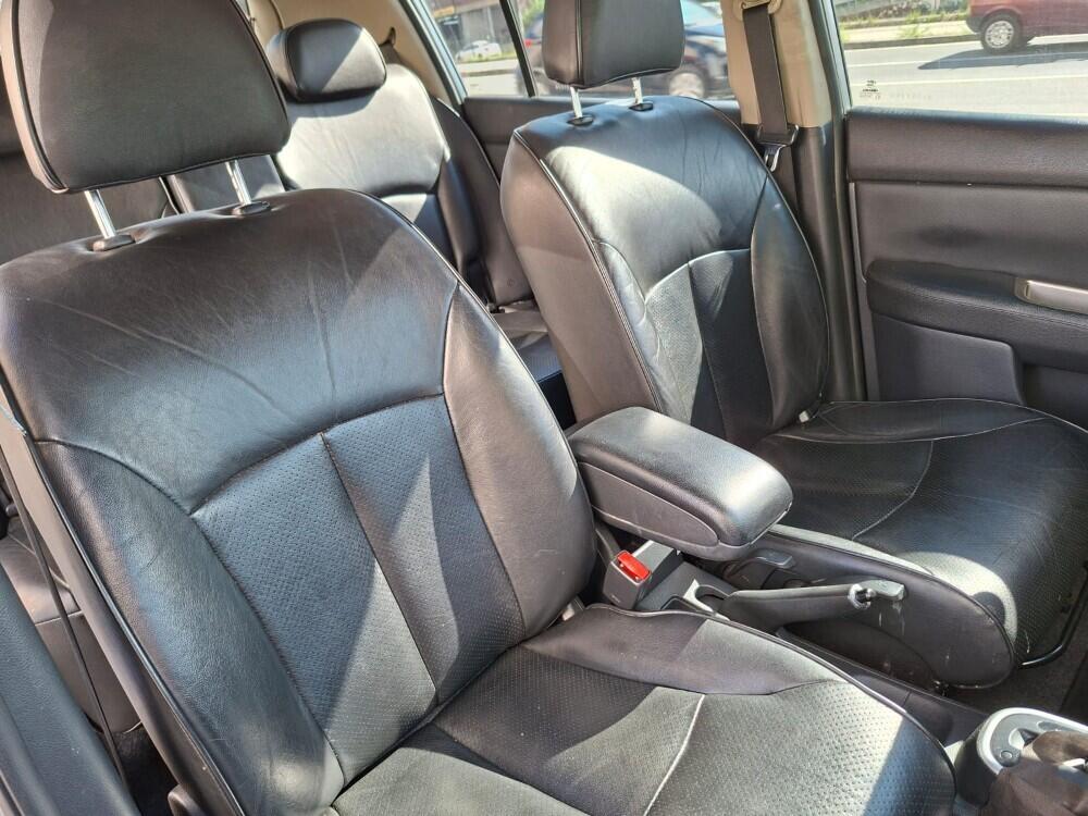 Nissan Tiida Hatch